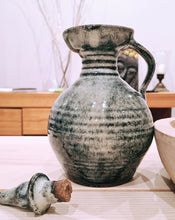 Load image into Gallery viewer, Traditional Gbagyi Jug